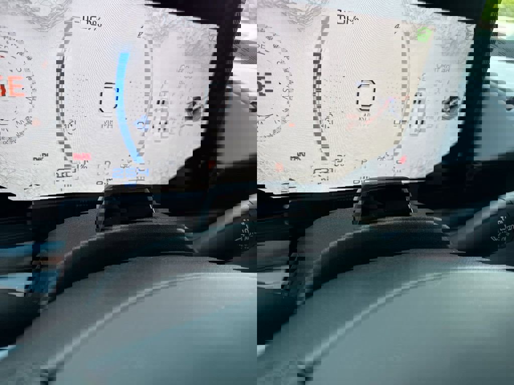 New 2025 GMC Hummer EV 2X w/ LPO, Dark Essentials Package image 28