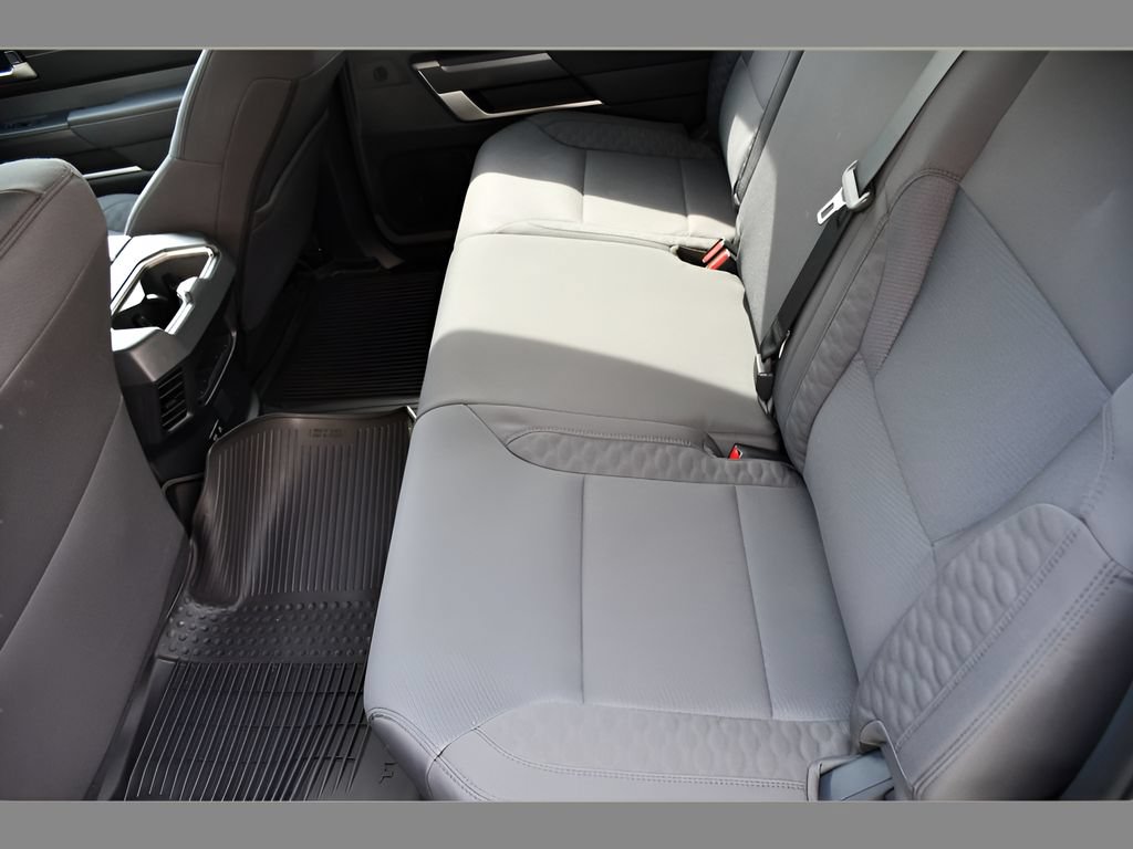 Used 2025 Toyota Tundra SR5 AWD/4WD image 15