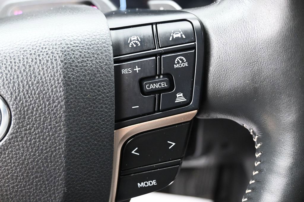 Used 2024 Toyota Crown Platinum AWD/4WD image 19