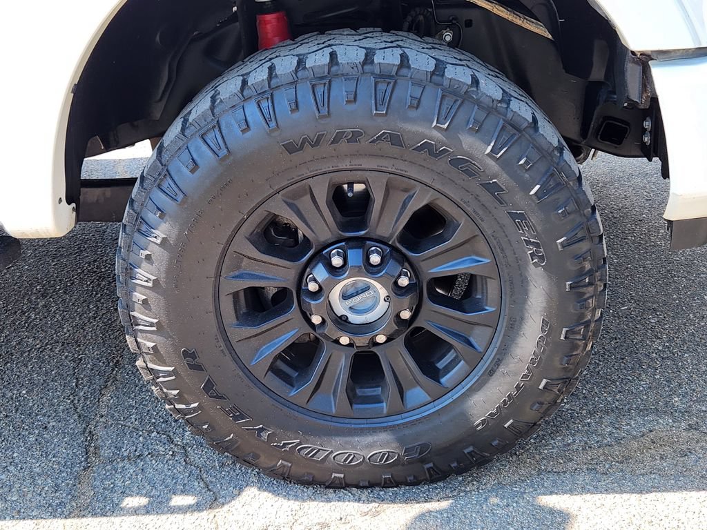 Used 2022 Ford F350 Lariat w/ Tremor Off-Road Package AWD/4WD image 15