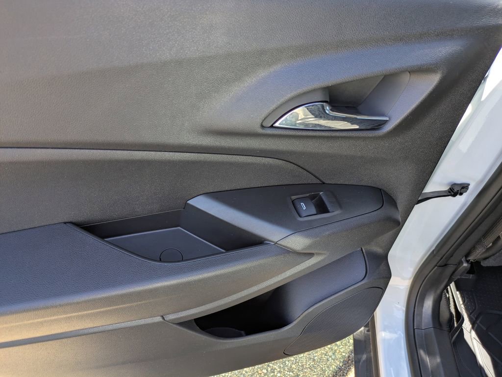 Used 2026 Chevrolet Trax ACTIV w/ Sunroof Package image 15