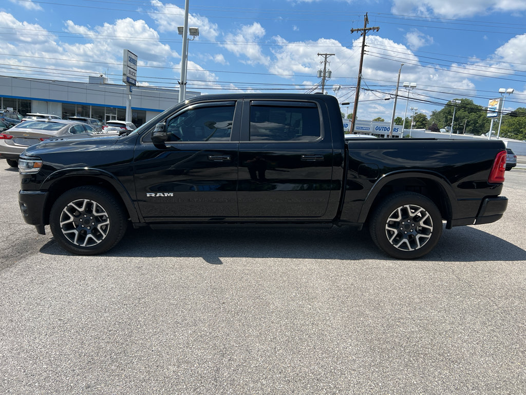 Used 2025 RAM 1500 Laramie w/ Sport Appearance Package AWD/4WD image 8