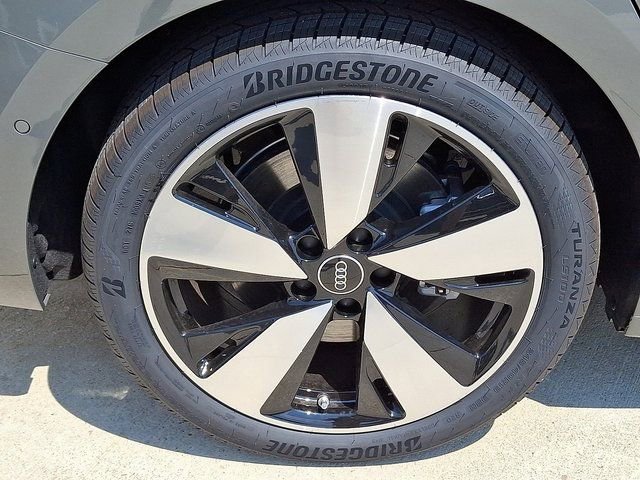 Used 2025 Audi A5 2.0T Premium image 5