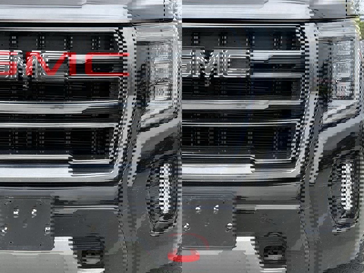 Certified 2023 GMC Yukon AT4 w/ AT4 Premium Package AWD/4WD image 8