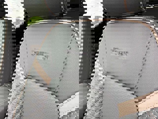 New 2026 GMC Canyon Denali w/ LPO, Denali Black Edition image 26