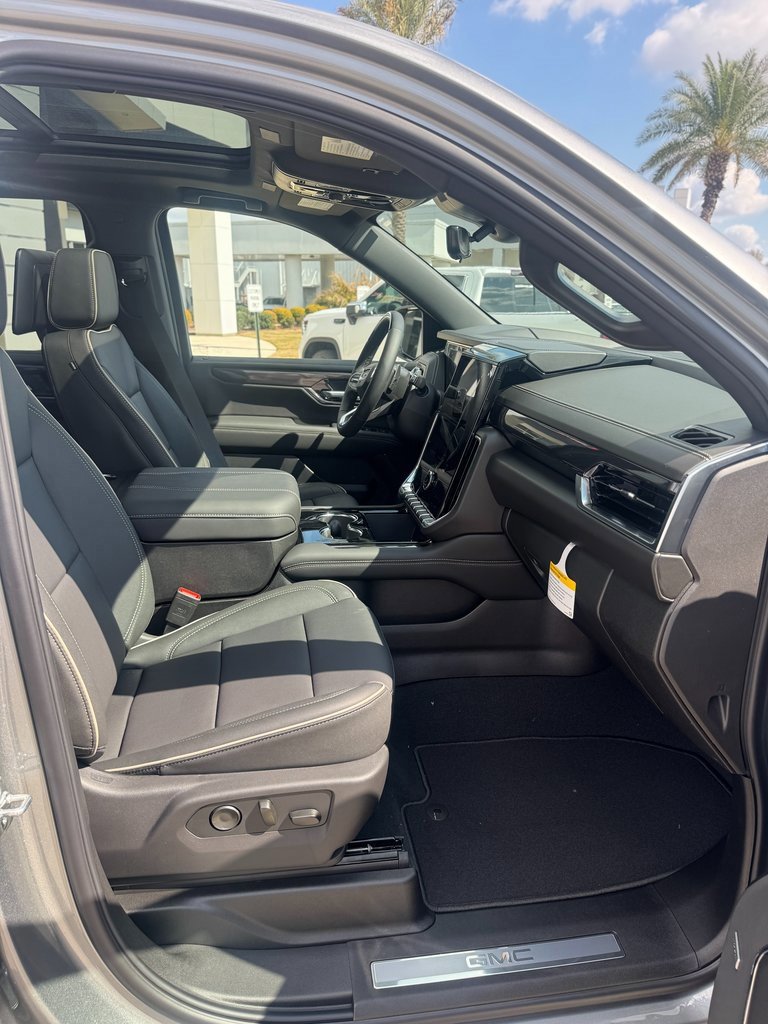 New 2026 GMC Yukon XL Elevation w/ Elevation Premium Package image 11