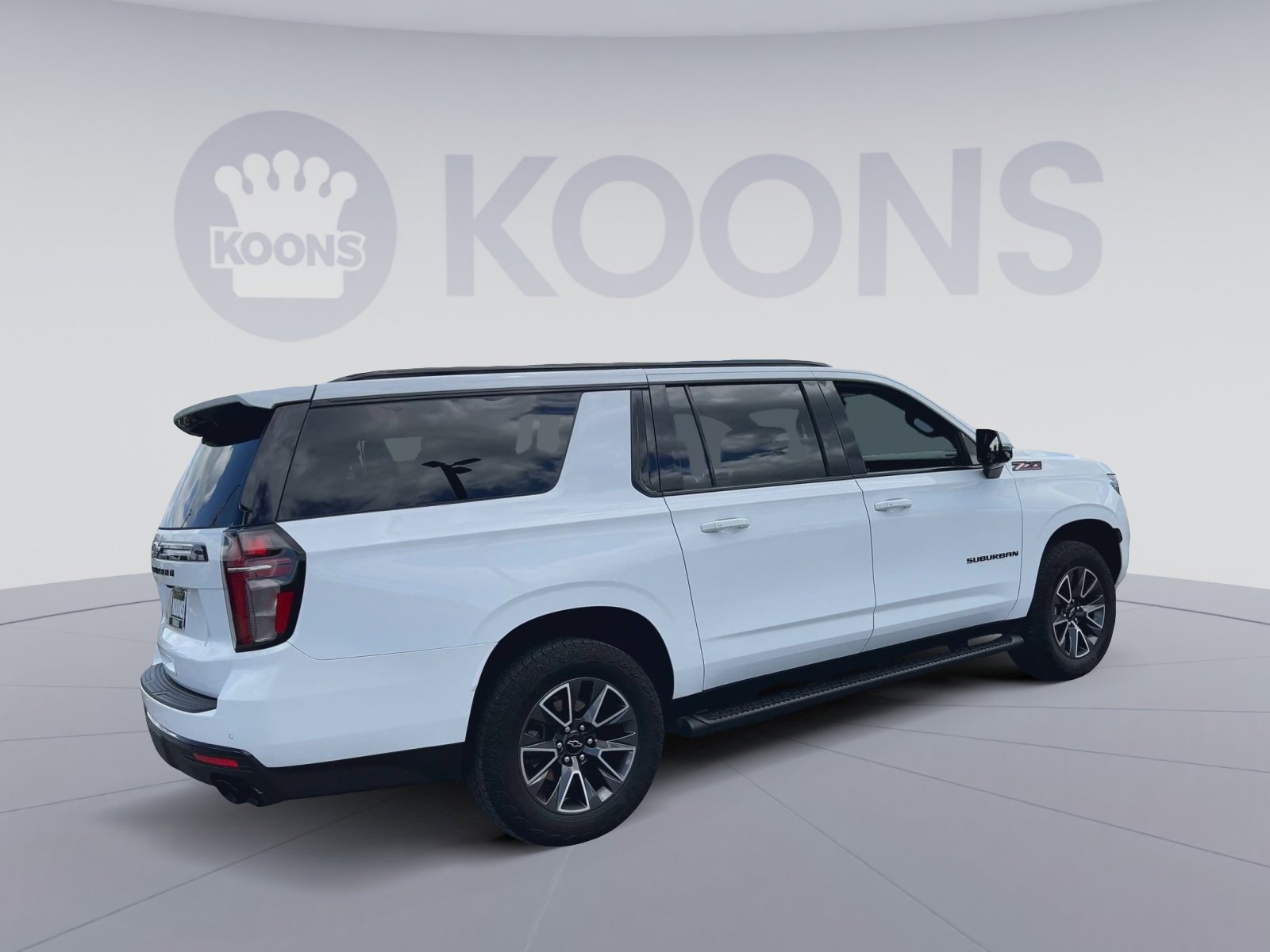 Used 2023 Chevrolet Suburban Z71 w/ Z71 Off-Road Package AWD/4WD image 12