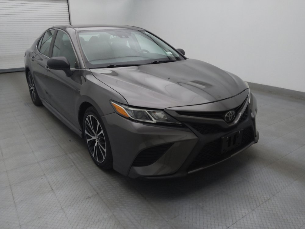 Used 2019 Toyota Camry SE FWD image 13