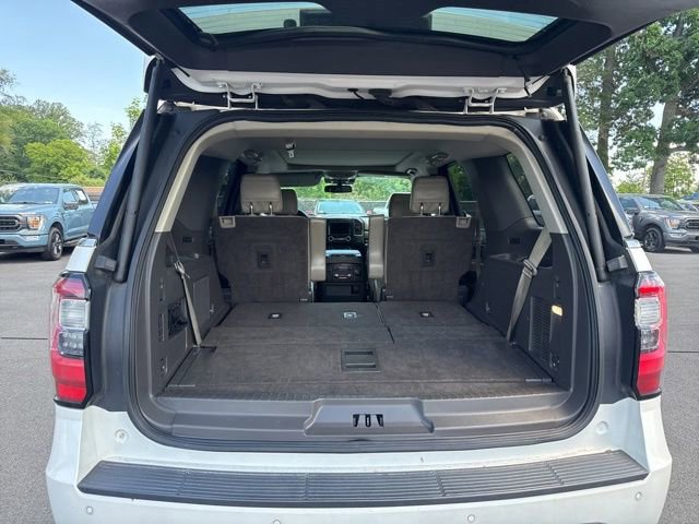 Used 2018 Ford Expedition Limited w/ Equipment Group 301A AWD/4WD image 13