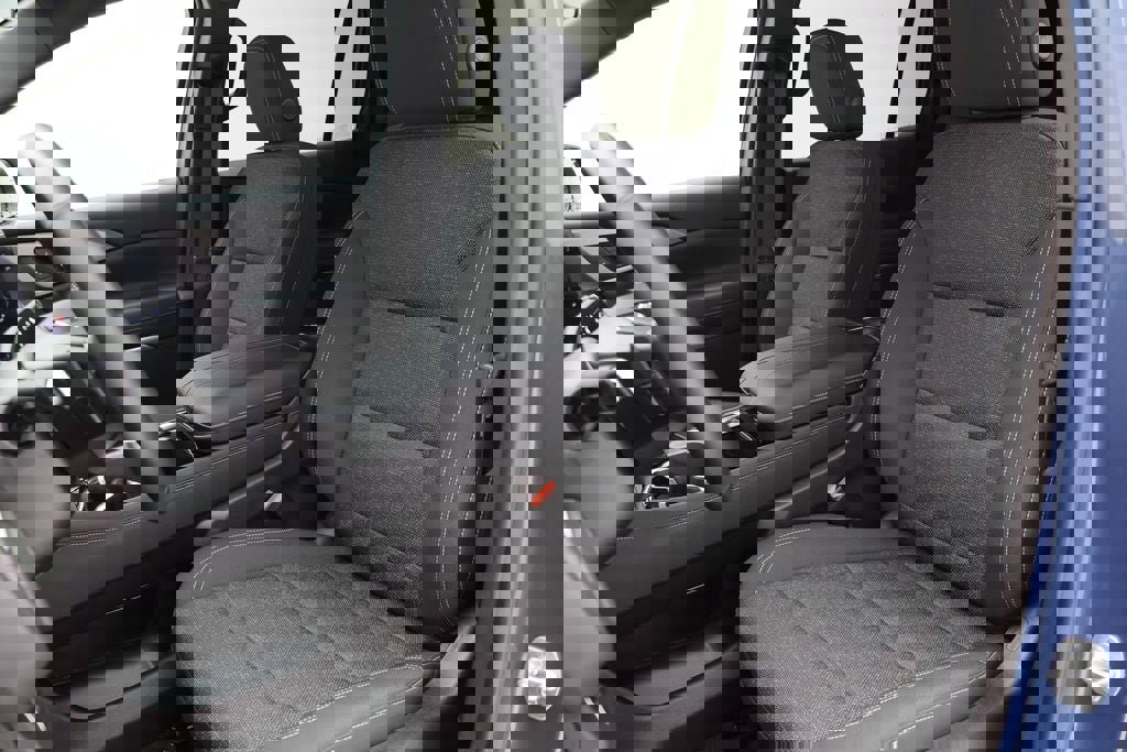 Used 2024 Chevrolet Traverse LT w/ Midnight/Sport Edition image 16