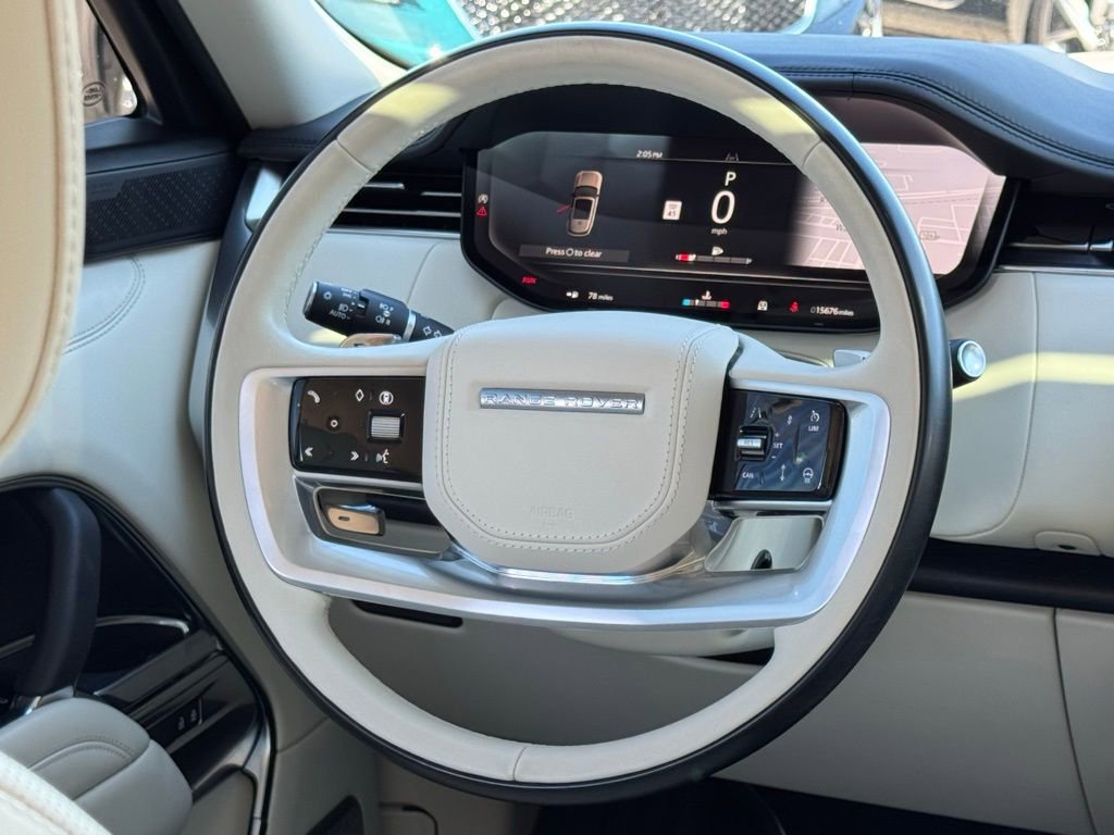 Used 2024 Land Rover Range Rover Long Wheelbase Autobiography image 27