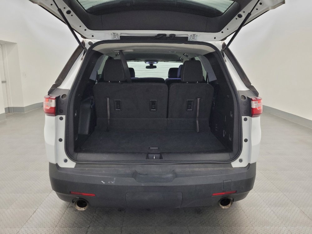 Used 2020 Chevrolet Traverse LS image 29