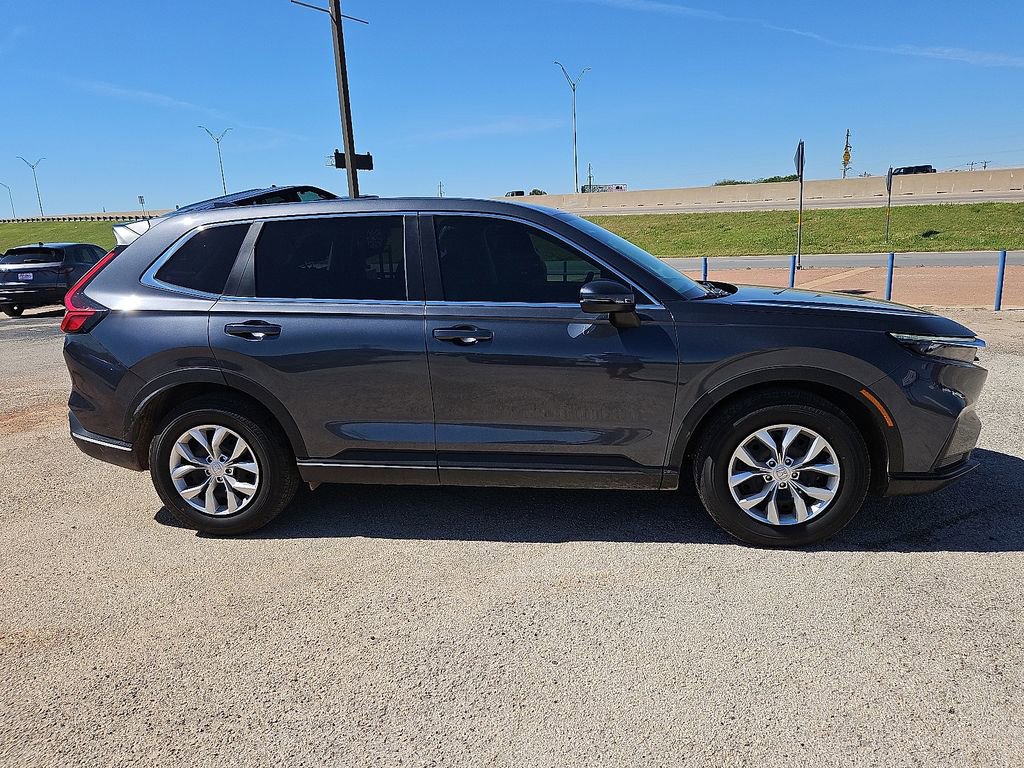 Used 2025 Honda CR-V LX image 9