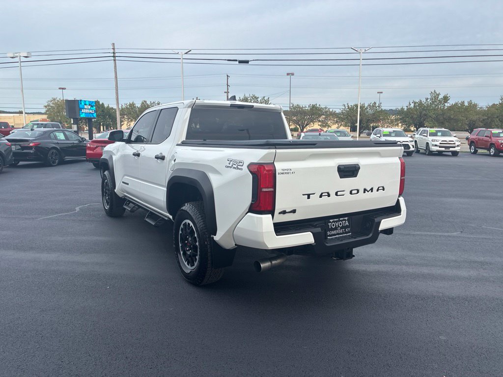 Used 2024 Toyota Tacoma TRD Off-Road AWD/4WD image 7