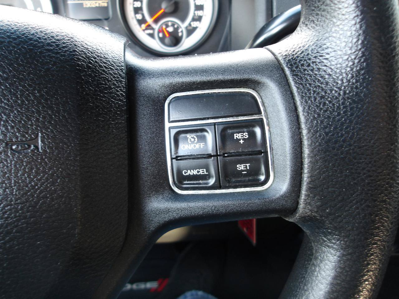 Used 2014 RAM 1500 ST w/ SXT Appearance Group AWD/4WD image 16