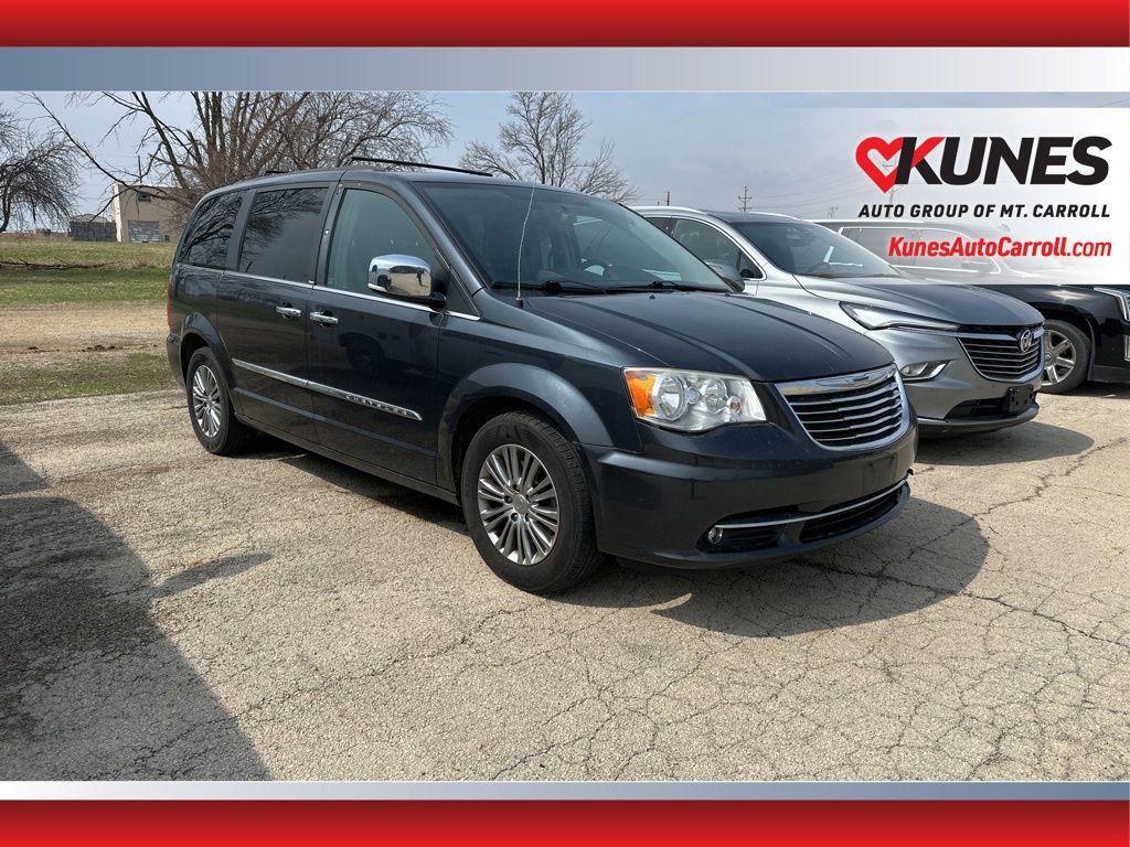 Used 2014 Chrysler Town & Country Touring-L w/ Driver Convenience Group FWD image 1