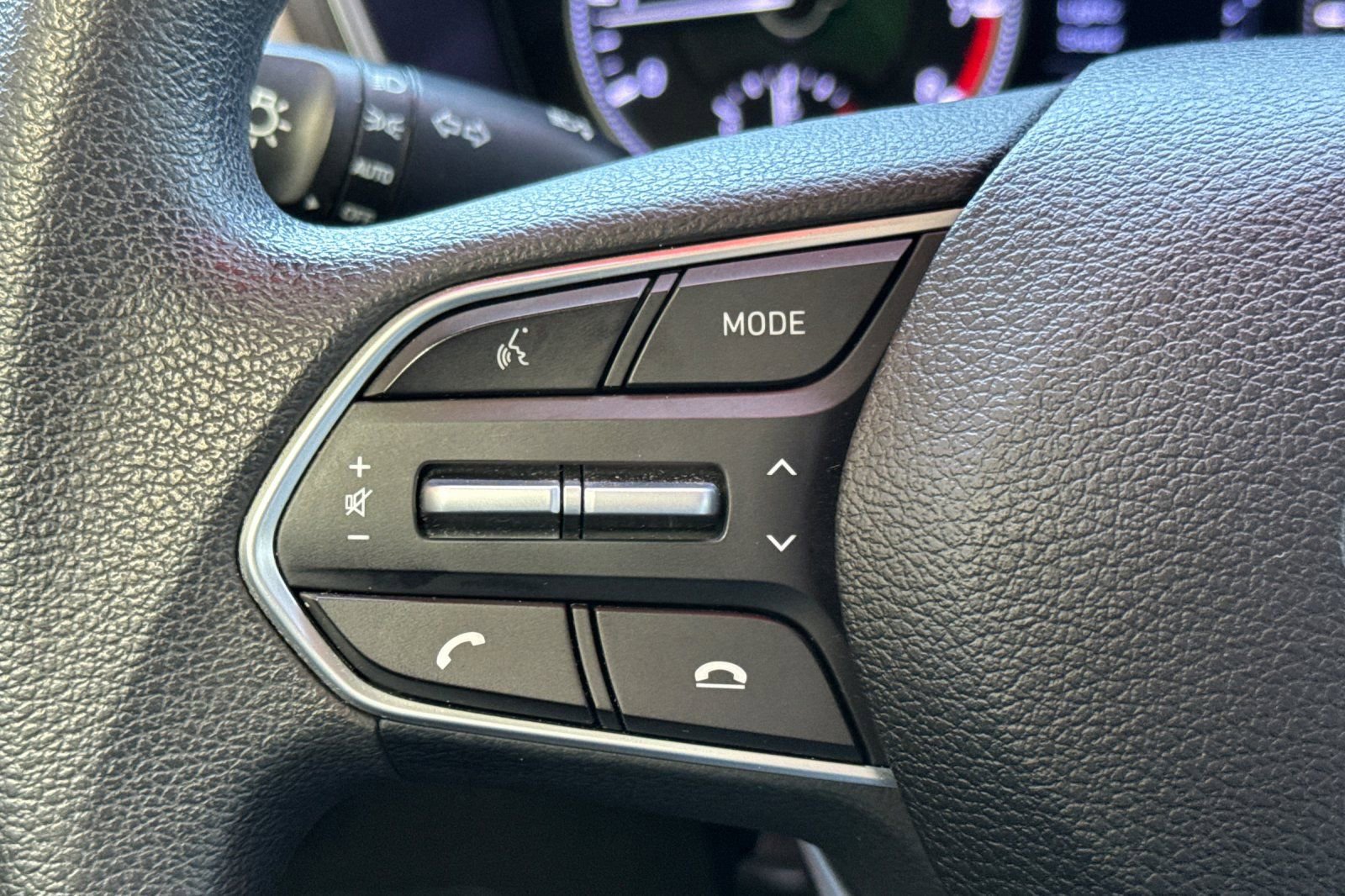 Used 2019 Hyundai Santa Fe SE FWD image 29