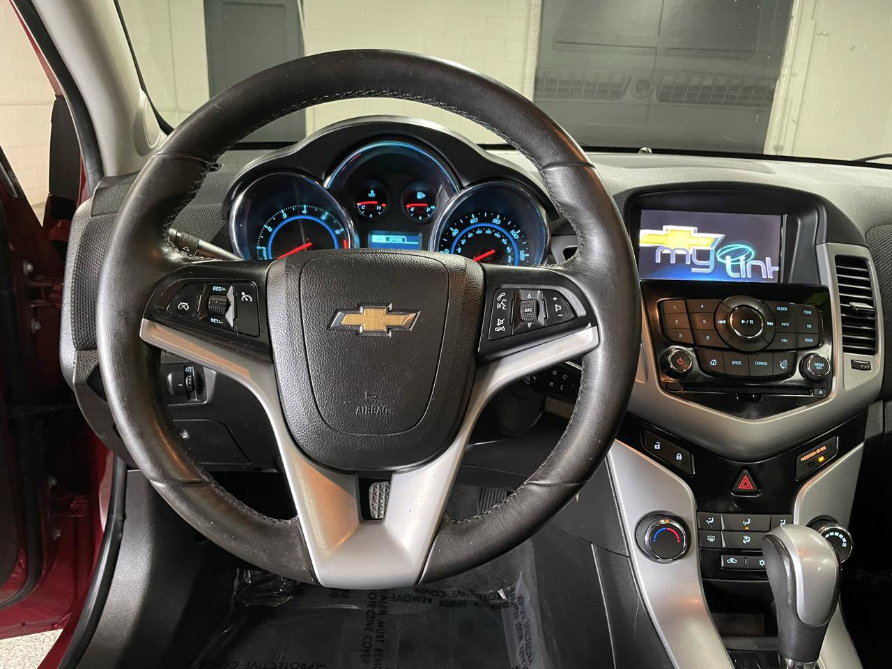 Used 2014 Chevrolet Cruze LT w/ All-Star Edition FWD image 13