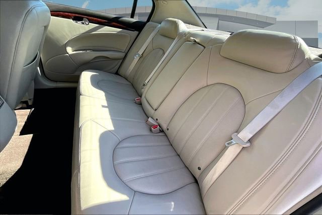 Used 2007 Buick Lucerne CXL w/ Luxury Package FWD image 25
