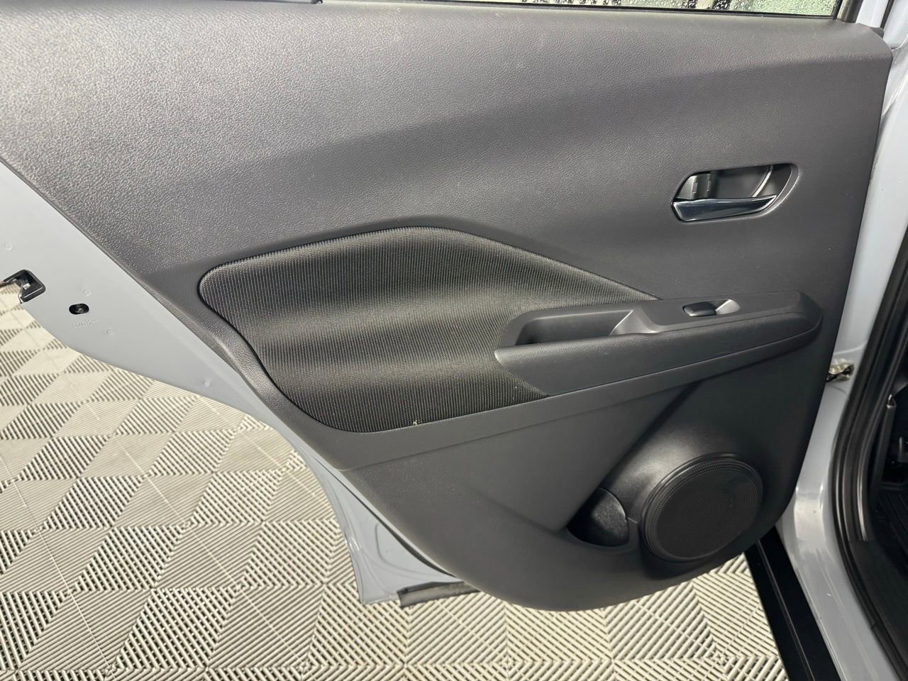 Used 2021 Nissan Kicks SV image 22