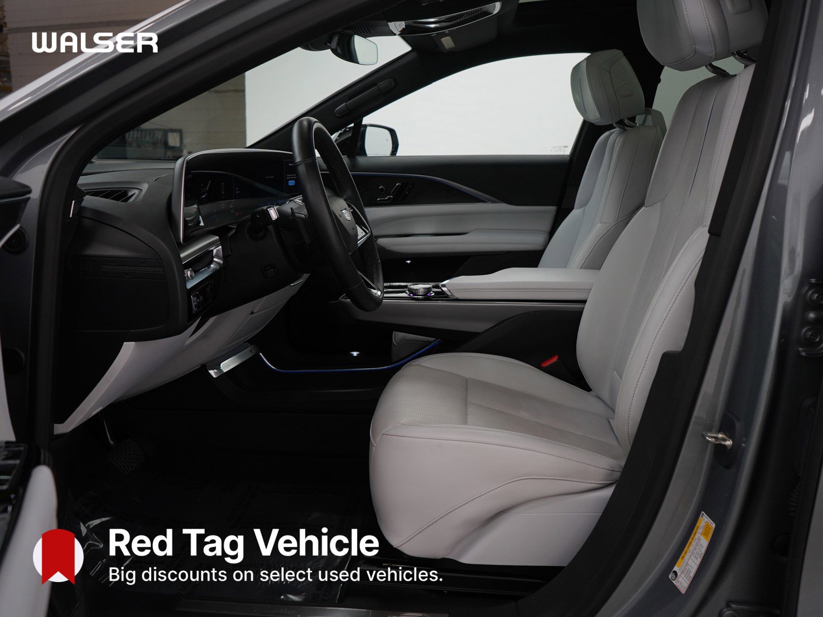 Used 2024 Cadillac Lyriq Sport image 19