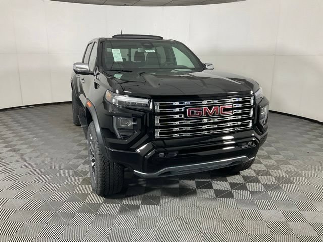 New 2026 GMC Canyon Denali AWD/4WD image 3