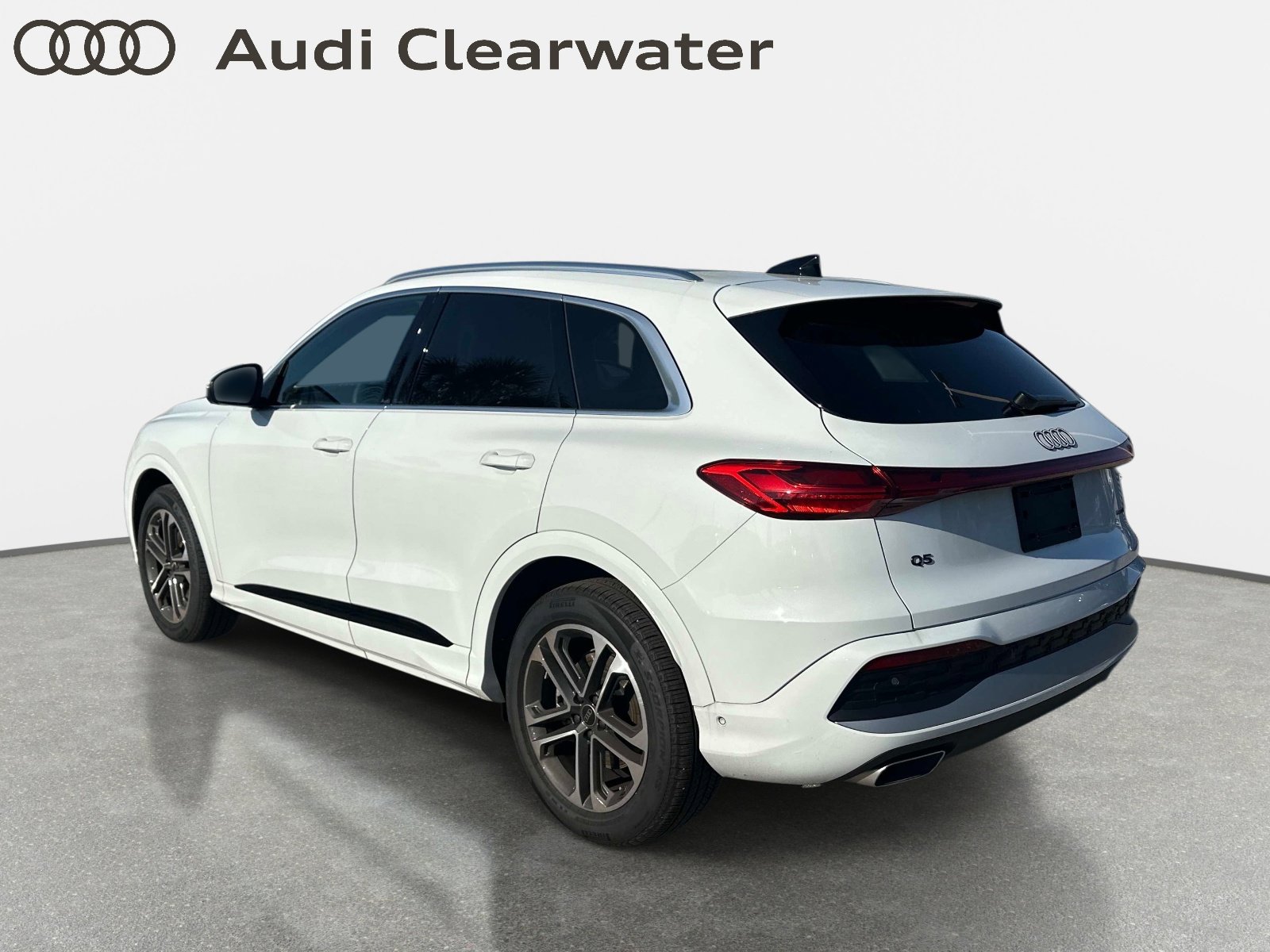 Used 2025 Audi Q5 Prestige image 2