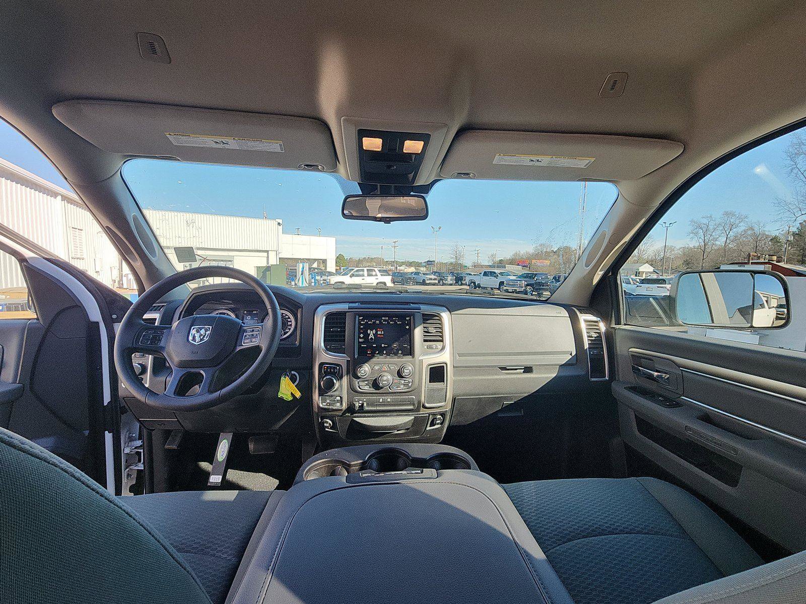 Used 2019 RAM 1500 Classic SLT image 20