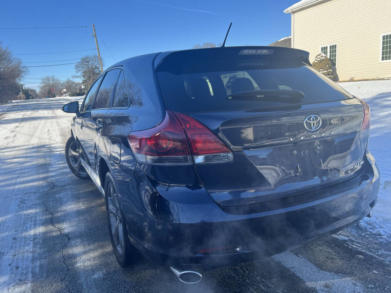 Used 2015 Toyota Venza XLE image 5