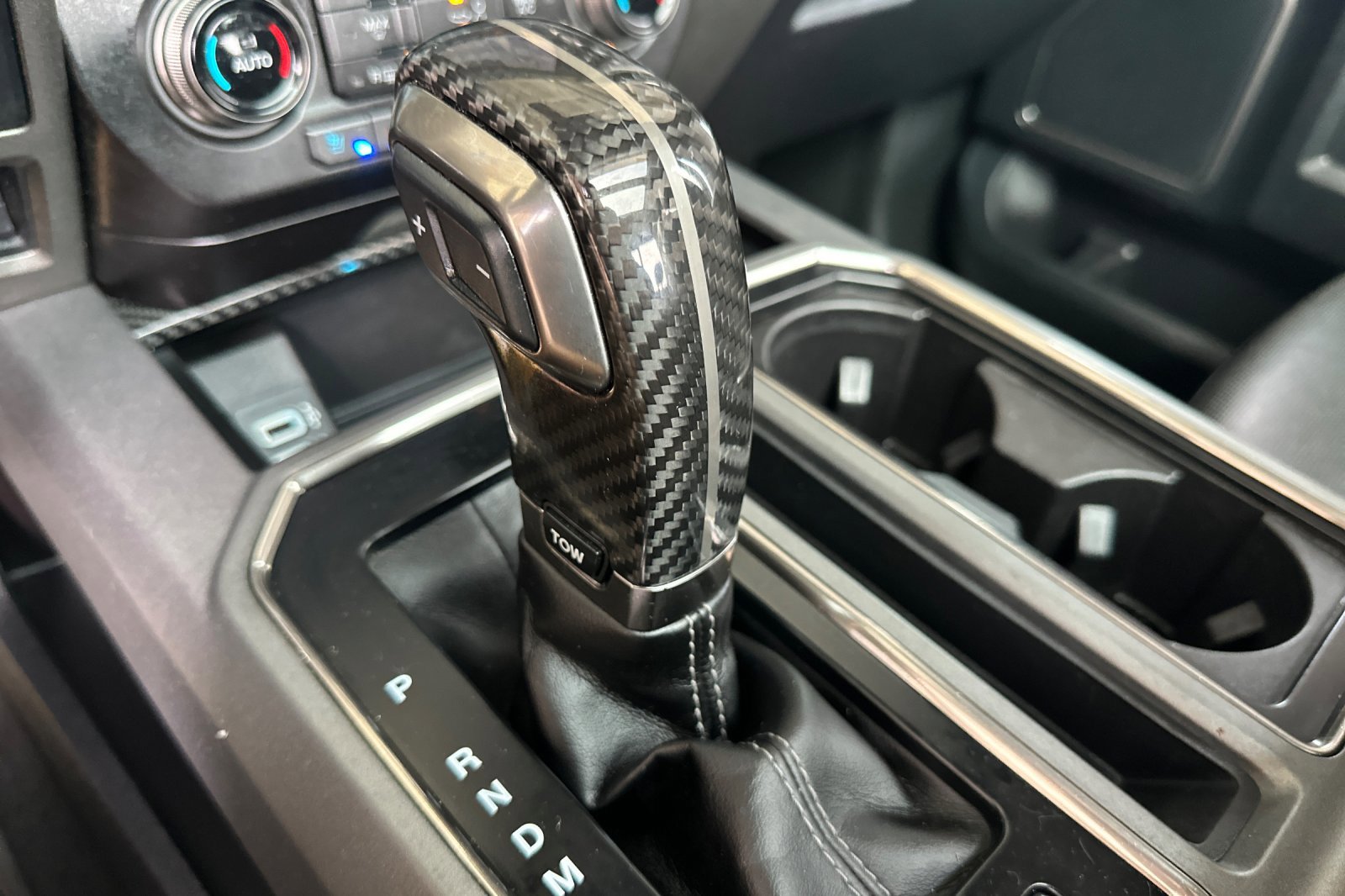 Used 2018 Ford F150 Raptor w/ Equipment Group 802A Luxury image 18