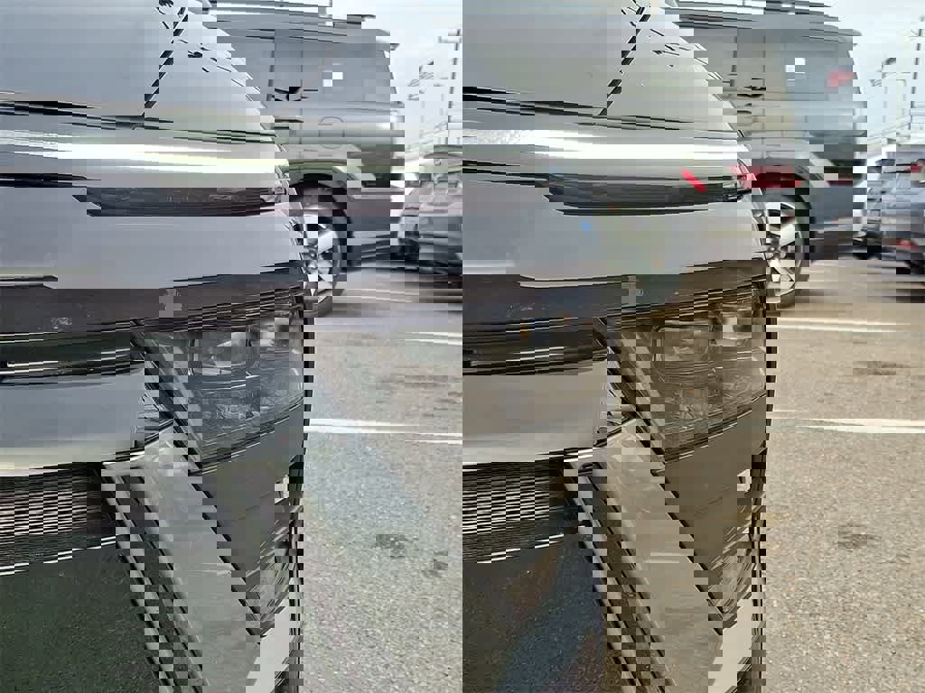 Certified 2025 Hyundai Sonata SE image 9