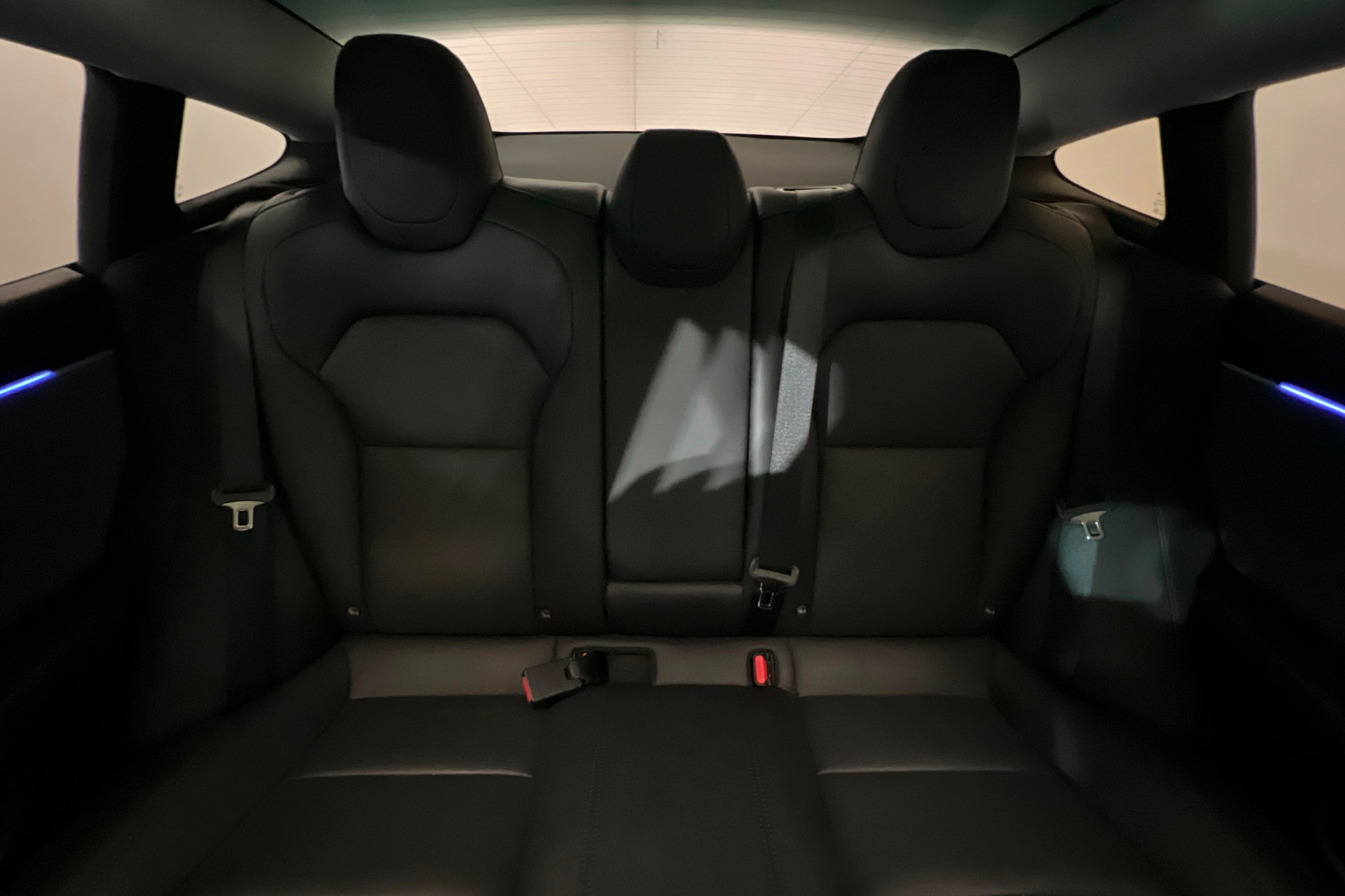 Used 2025 Tesla Model 3 image 25