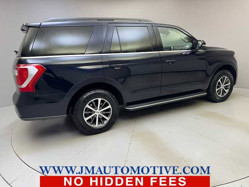 Used 2021 Ford Expedition XLT image 5
