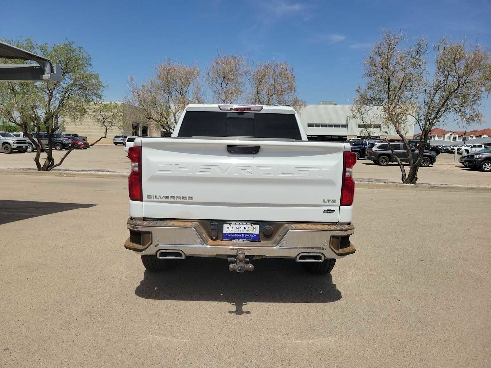 Used 2023 Chevrolet Silverado 1500 LTZ w/ Technology Package image 9