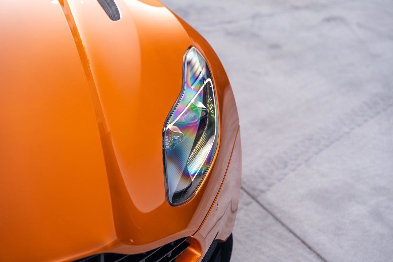 Used 2018 Aston Martin DB11 Coupe image 36