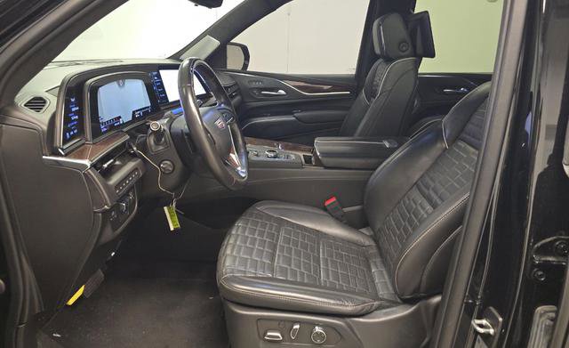 Used 2023 Cadillac Escalade Sport Platinum AWD/4WD image 5