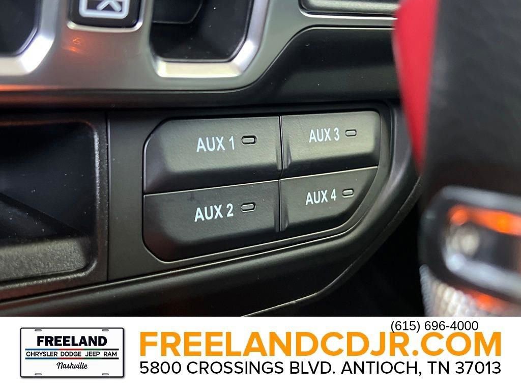 New 2025 Jeep Gladiator Sport AWD/4WD image 23