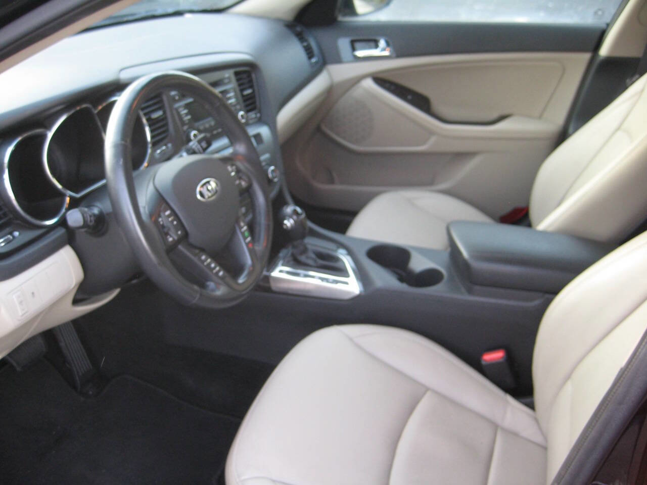 Used 2013 Kia Optima EX image 11