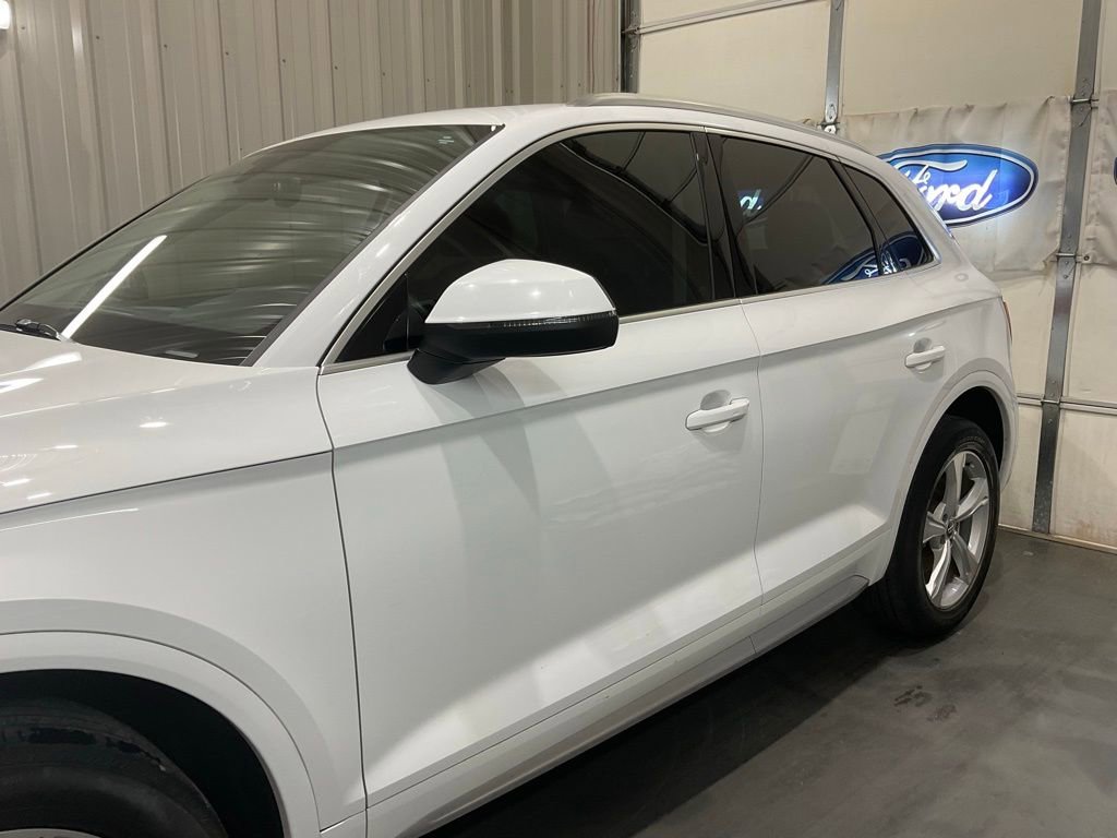 Used 2020 Audi Q5 2.0T Premium Plus w/ Premium Plus Package image 5