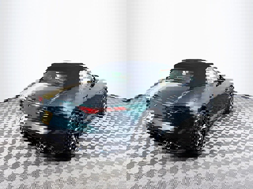 New 2024 Jaguar F-TYPE R image 4