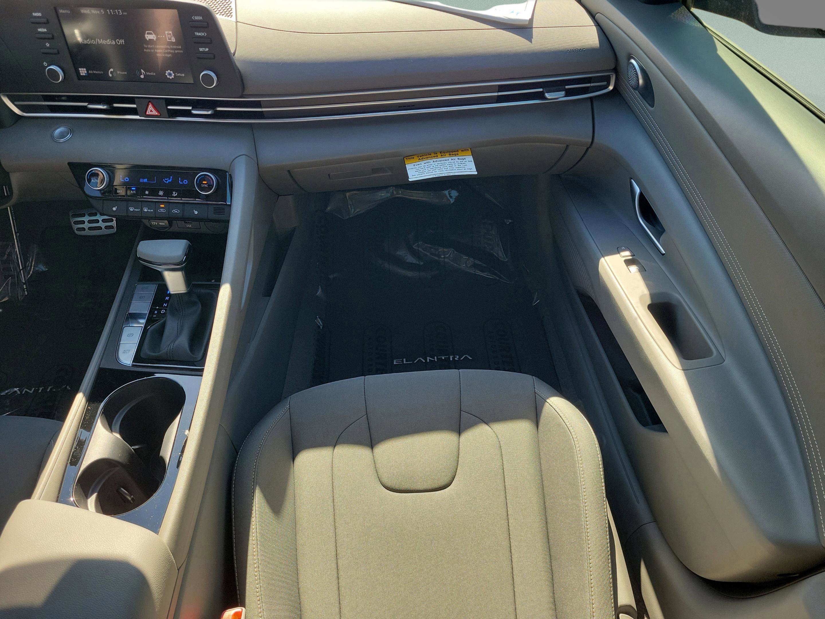 New 2026 Hyundai Elantra SEL Sport image 24