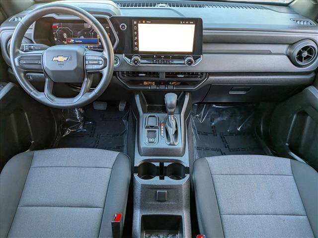 Used 2024 Chevrolet Colorado W/T image 16