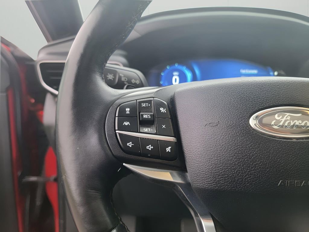 Used 2020 Ford Explorer Platinum w/ Premium Technology Package image 20