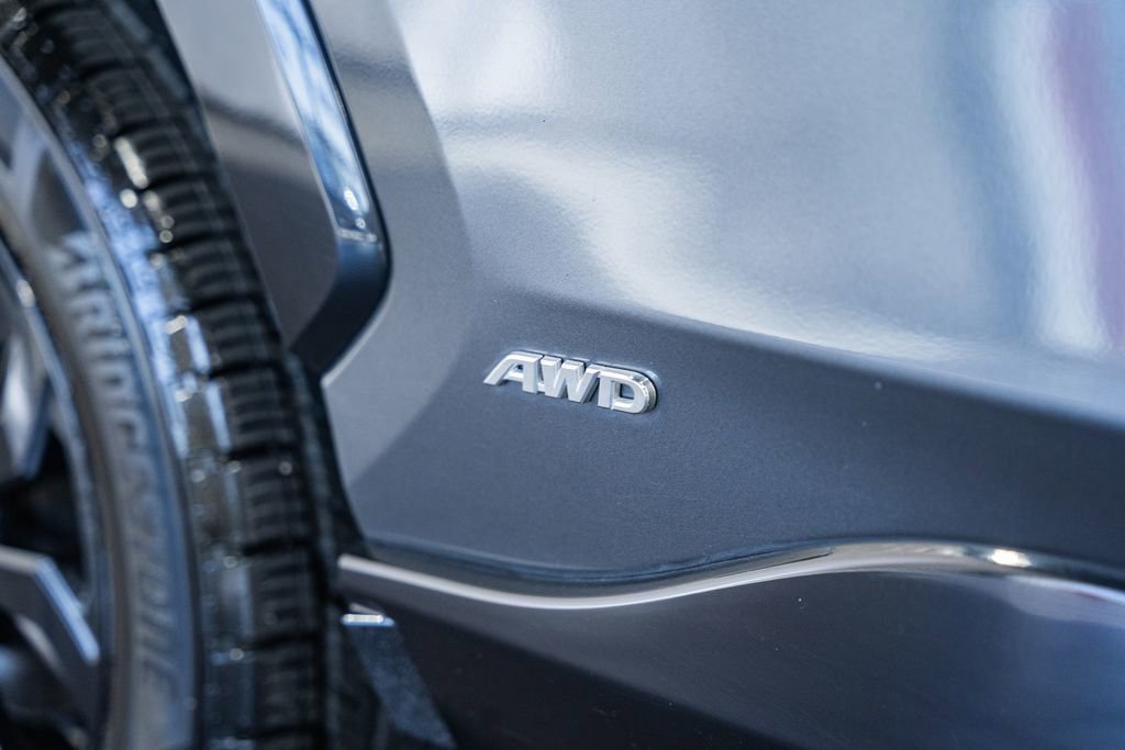 Used 2022 Toyota RAV4 SE w/ Convenience Package image 17