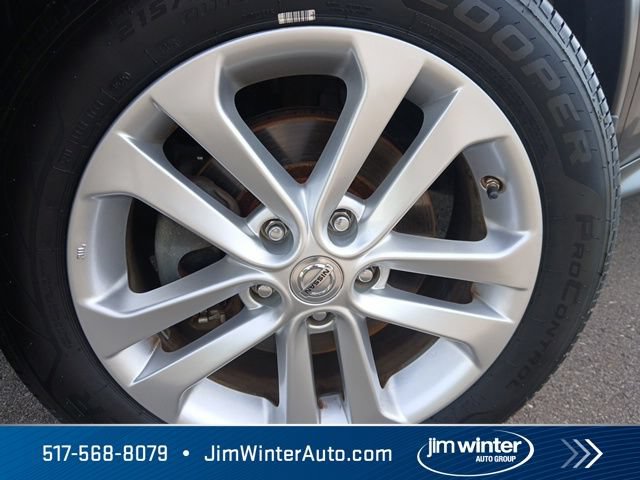 Used 2013 Nissan Juke S FWD image 3