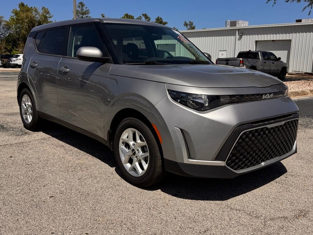 Used 2025 Kia Soul S image 7