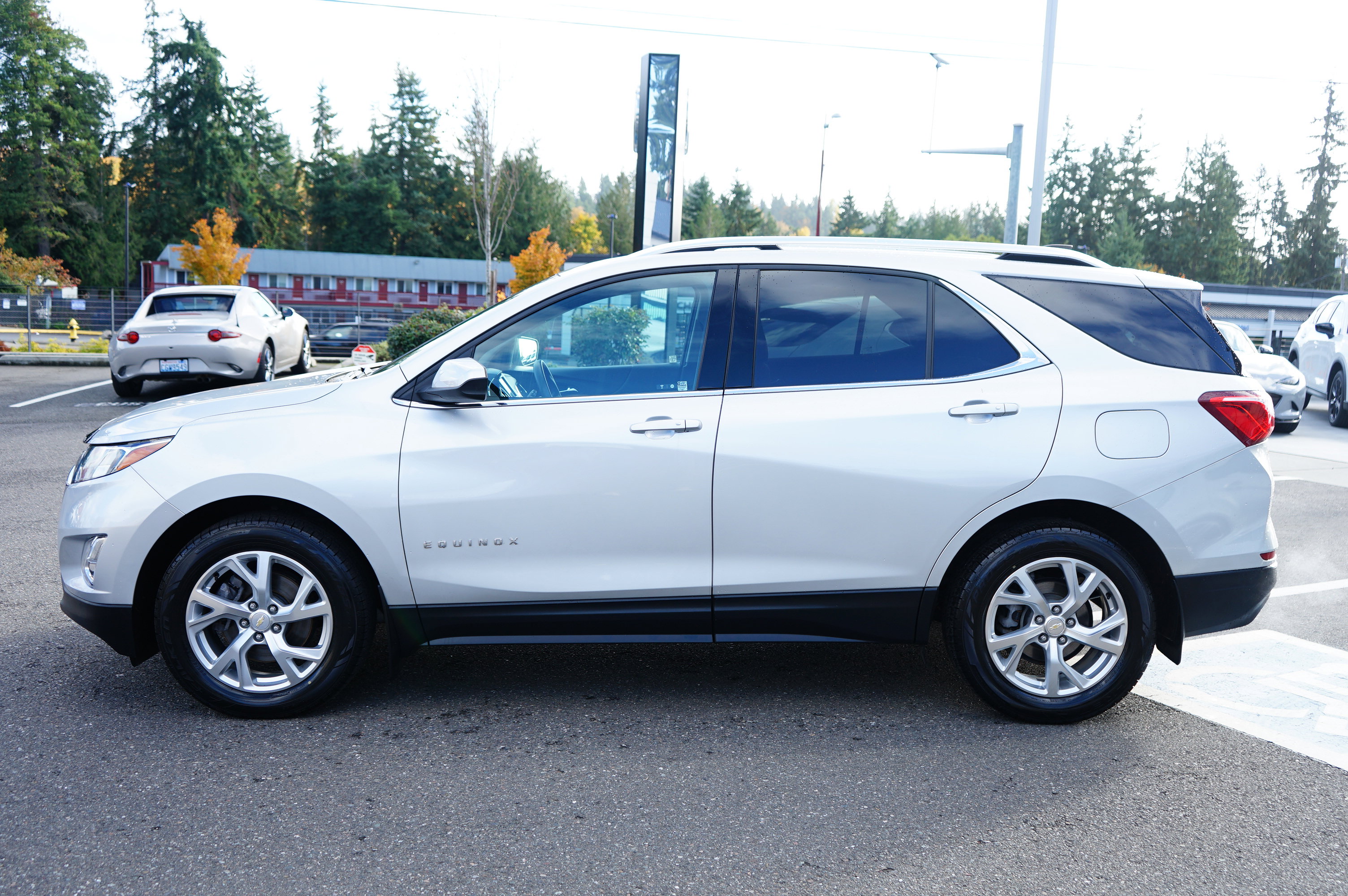 Used 2019 Chevrolet Equinox LT AWD/4WD image 7