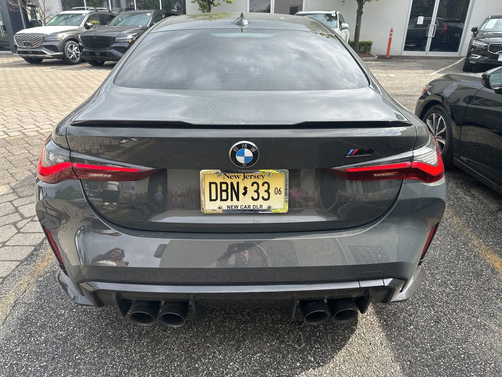 Used 2022 BMW M4 Competition w/ Executive Package RWD image 3