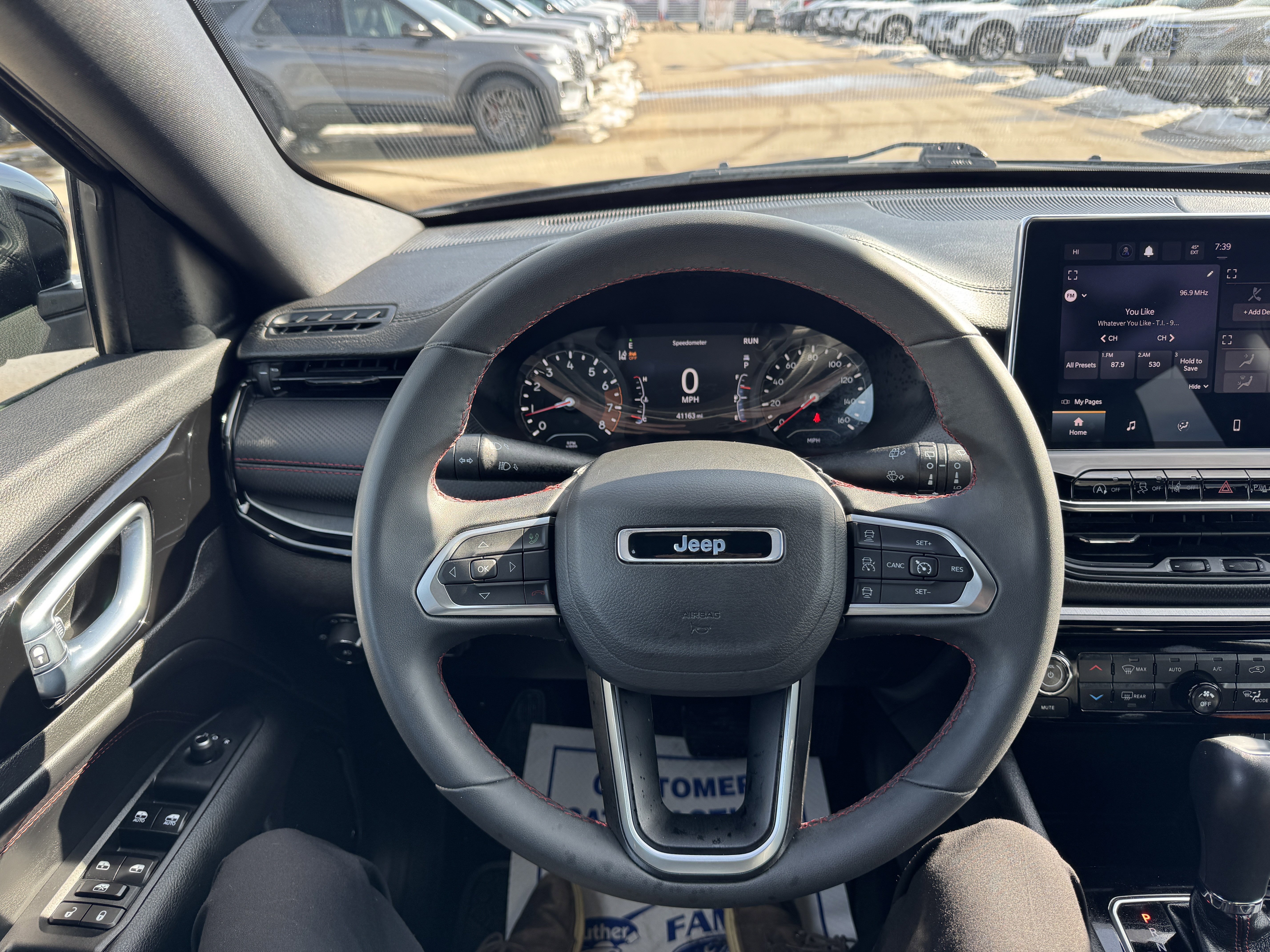 Used 2024 Jeep Compass Trailhawk image 9