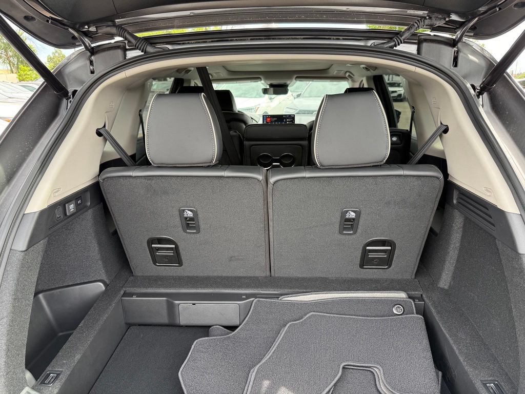 New 2026 Acura MDX w/ Advance Package AWD/4WD image 16